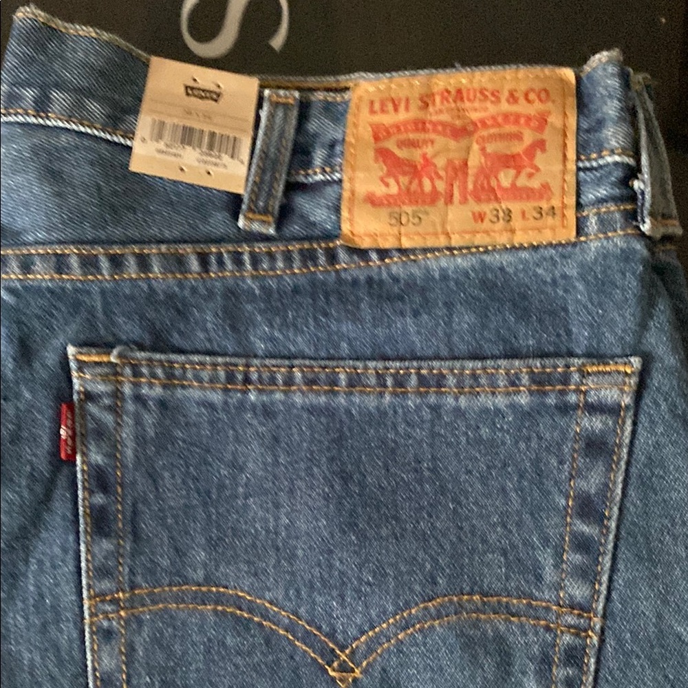 Levi's Classic Blue Jeans with Signature Patch